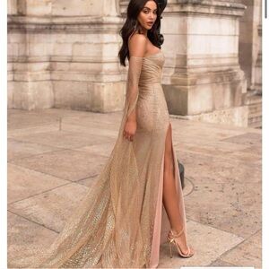 Alamour The Label Jocelina Beige Glitter Strapless Off Shoulder Cape Gown‎ Sz M